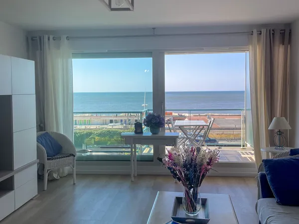 A VENDRE LE TOUQUET : appartement front de mer