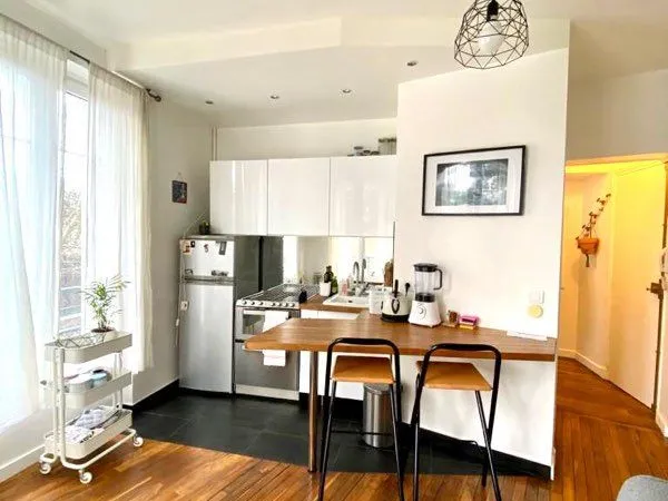 Appartement - 2 pièces - 27m2 - 1er étage