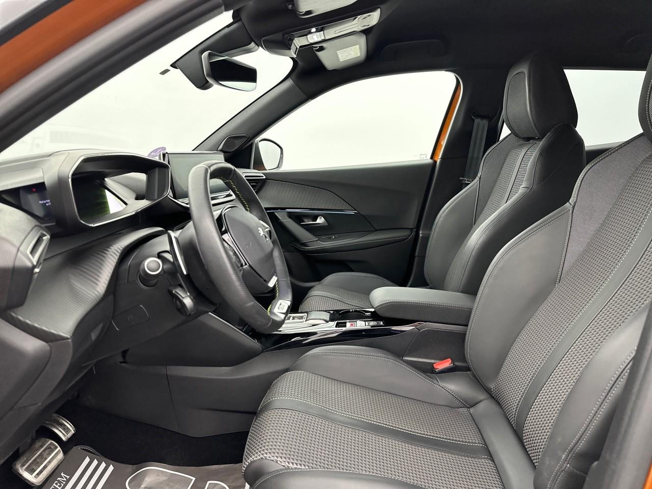 Peugeot 2008 puretech 130 s&s eat8 gt — photo 9