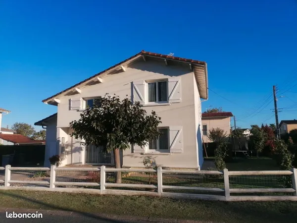 Maison 3 chambres et un bureau