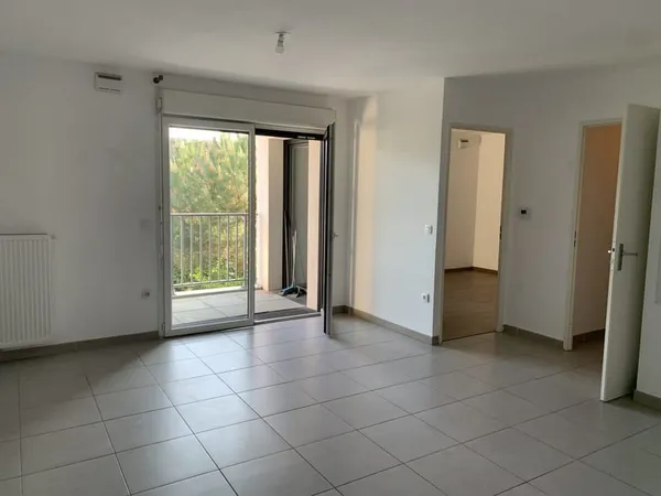 T2 - 750 € CC / MOIS - BORDEAUX NANSOUTY