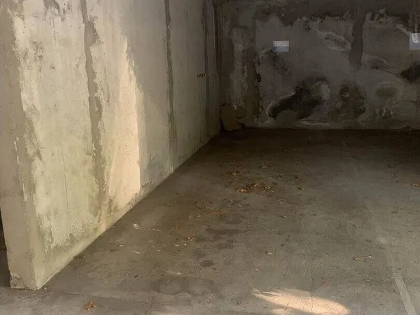 Parking 15 m²