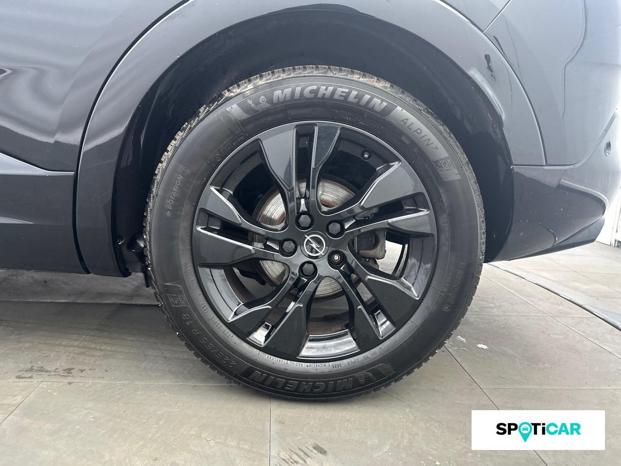 Opel Grandland 1.2 turbo 130ch gs line — photo 11