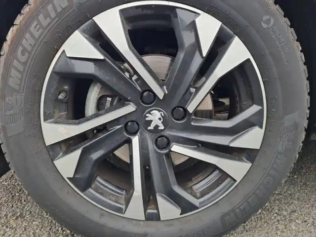 Peugeot 2008 puretech 130 s&amp;s eat8 — photo 59