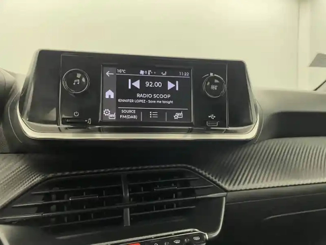 Peugeot 208 puretech 75 s&amp;s bvm5 — photo 20