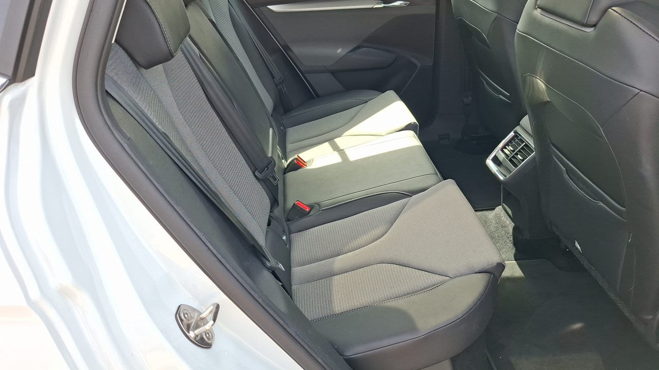 Skoda Enyaq Coupé iV 80 — photo 20