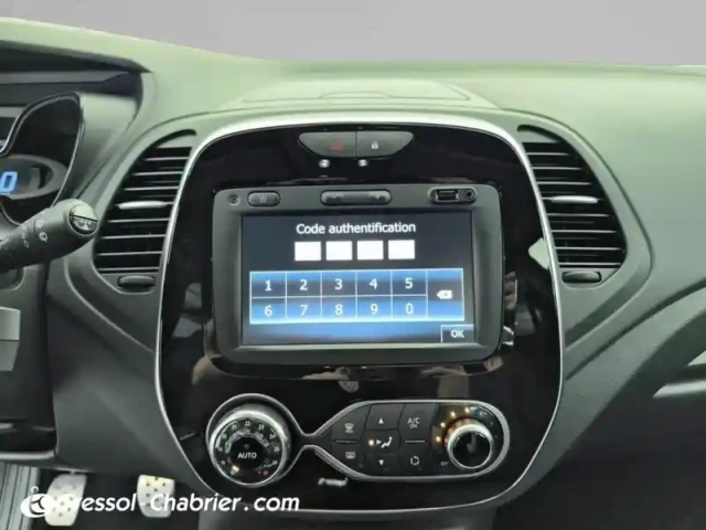 Renault Captur dci 90 intens — photo 11