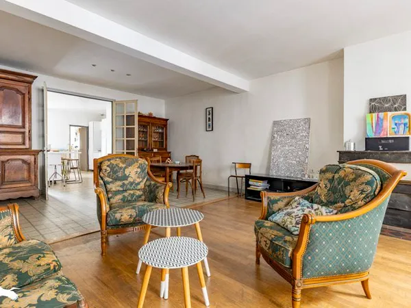 Maison de ville de 8 pièces principales