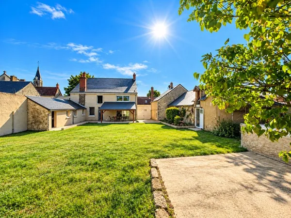 Maison 9 pièces 220 m²
