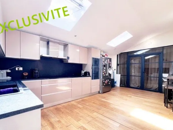 Bien immobilier de rendement Vente Fontenay-sous-Bois 8p 210m² 850000€