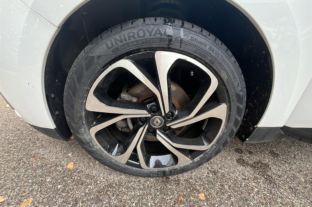 Renault Grand Scenic TCe 160 EDC — photo 9
