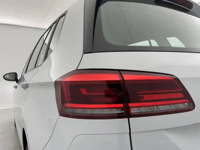 Volkswagen Golf Sportsvan 1.0 tsi 110 bmt bvm6 — photo 88