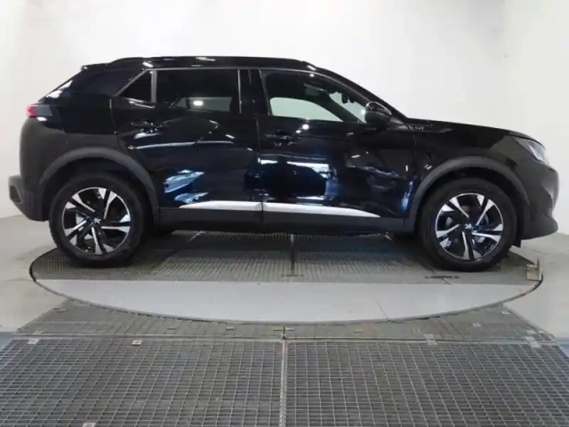Peugeot 2008 1.2 puretech 130ch s&amp;s gt — photo 5
