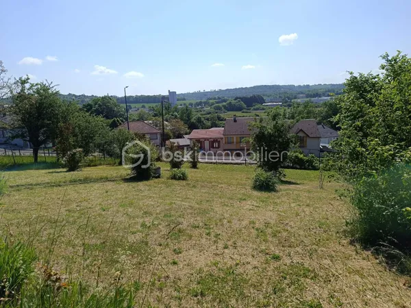Terrain 884 m²