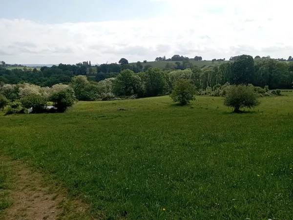 Terrain constructible dans un environnement d'exception