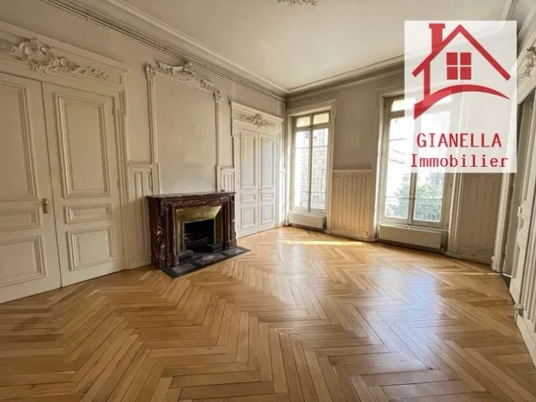 Bureaux 7 pièces 186 m²