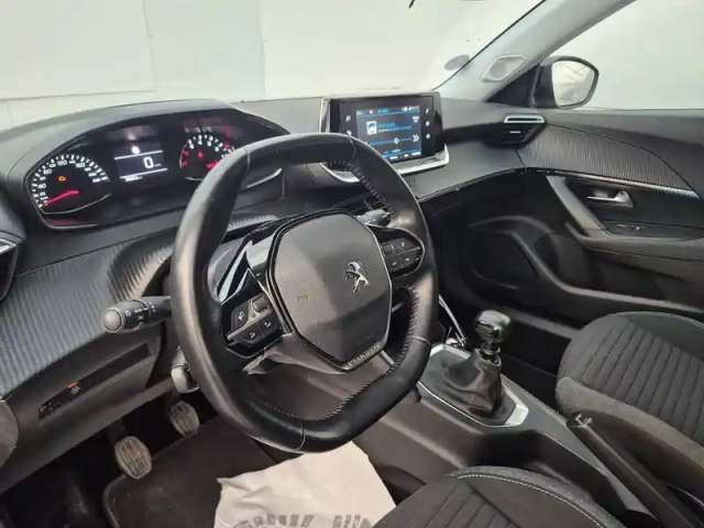 Peugeot 2008 puretech 100 s&amp;s bvm6 — photo 27
