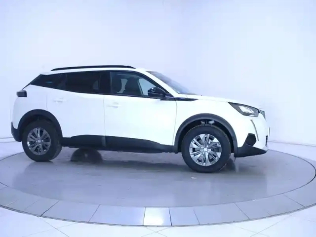 Peugeot 2008 electrique 136 ch — photo 4