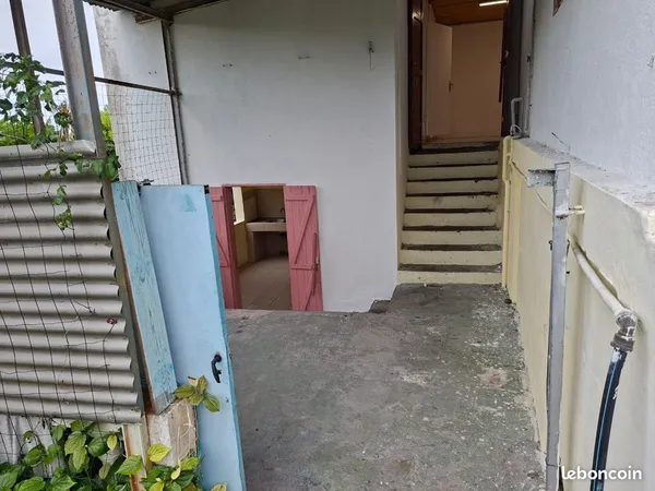 Appartement F3 avec terrasse