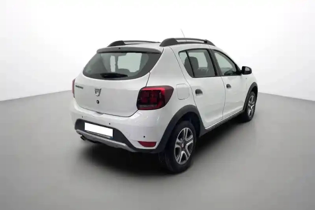 Dacia Sandero blue dci 95 — photo 40