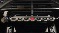 Peugeot 208 1.2 Hybrid 110ch GT e-DCS6 — photo 26