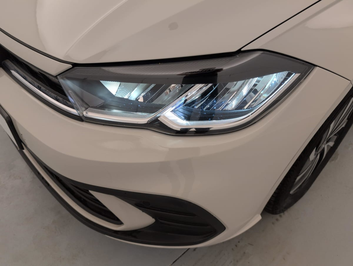Volkswagen Polo — photo 22