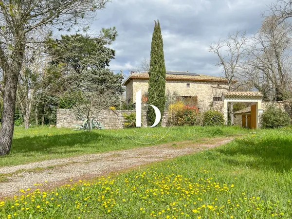 Mas provençal 13 pièces 300 m²