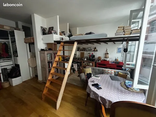 Studio avec mezzanine a st aubin