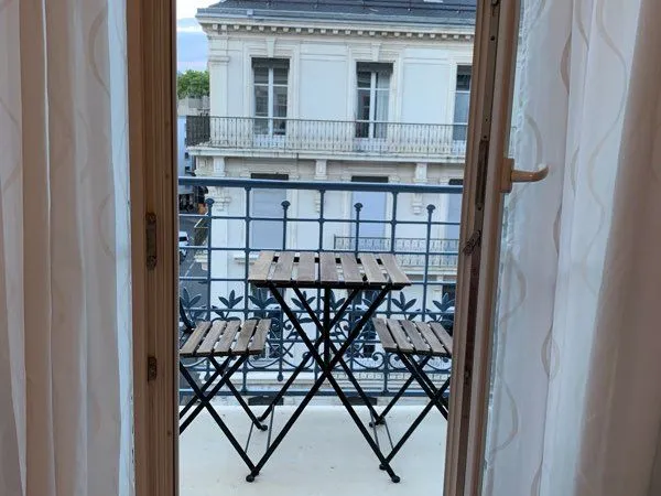 T1 meuble coup de coeur immeuble haussmanien