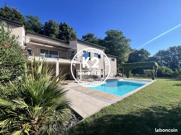 Villa 5 pièces 163 m²