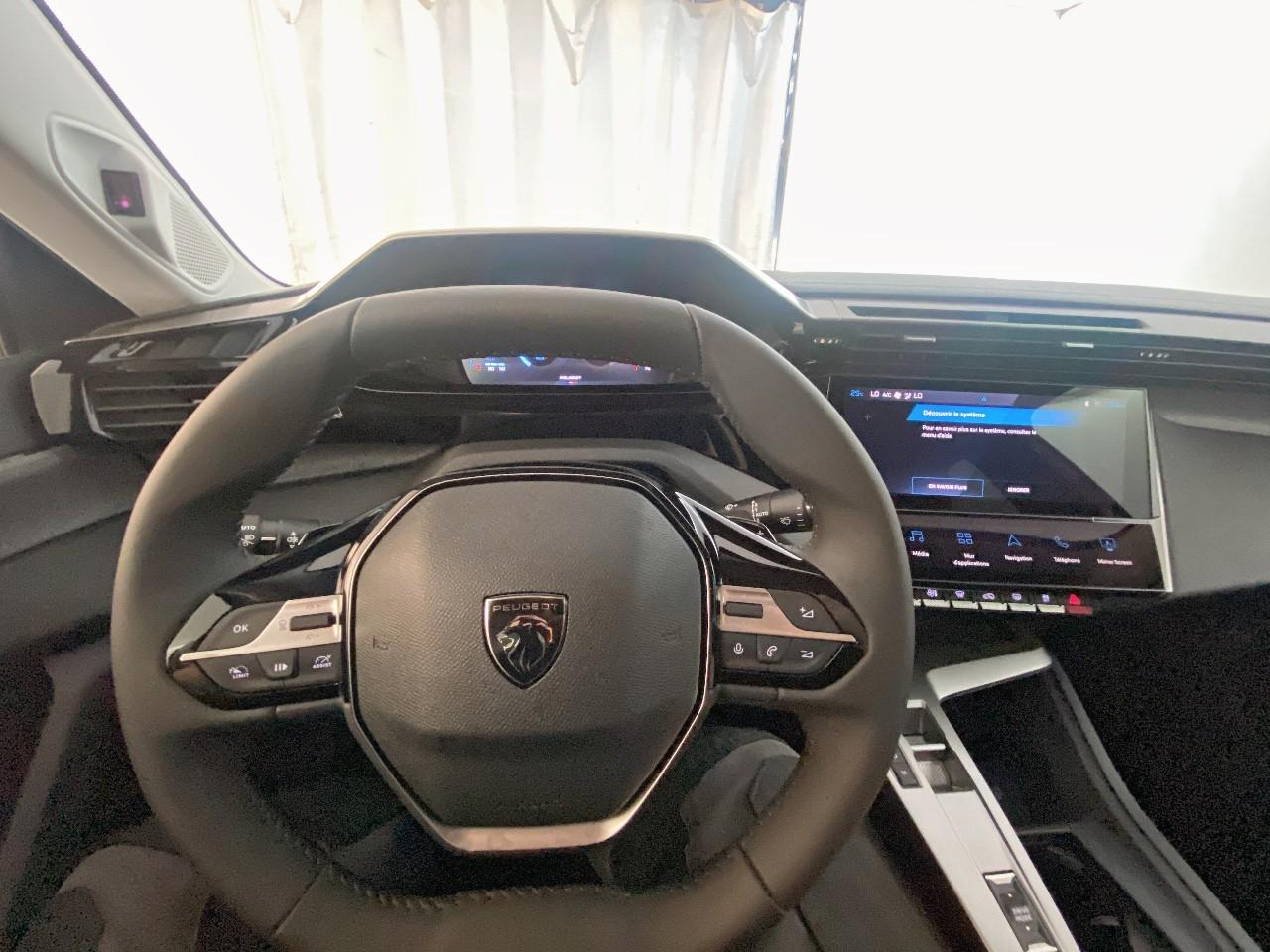 Peugeot 308 hybrid 145 e-dcs6 allure — photo 12
