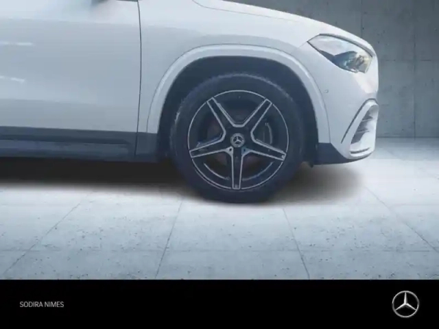Mercedes Gla 200 d 150ch amg line 8g-dct — photo 10
