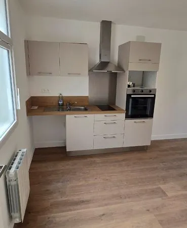 Appartement Location Meslay-du-Maine 1p 23m² 380€