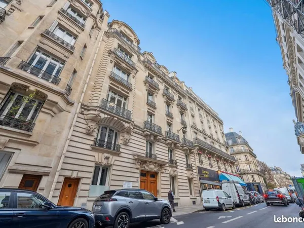 Bureaux 151 m²