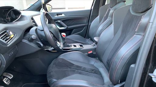 Peugeot 308 GTI 1.6 262.0 - GTI – 2018 – 95000 km – Essence – Boîte Manuelle — photo 24