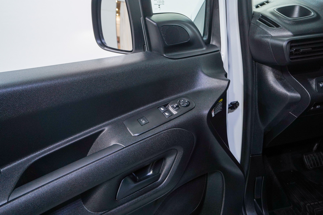 Toyota Proace Fourgon — photo 16