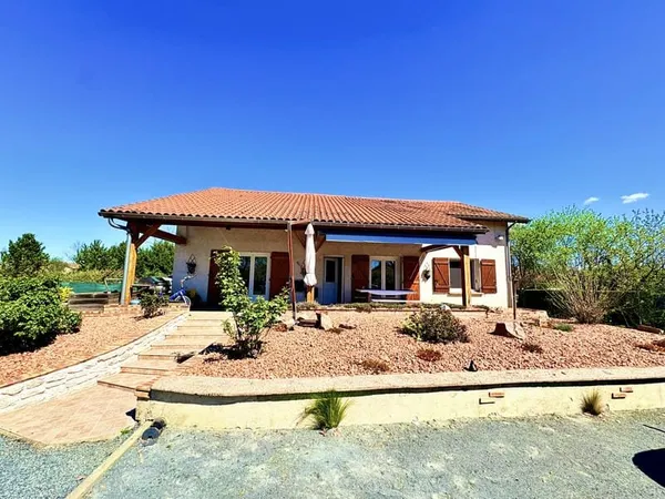 Maison familiale 235 m2 habitables 4 chambres Cadre calm