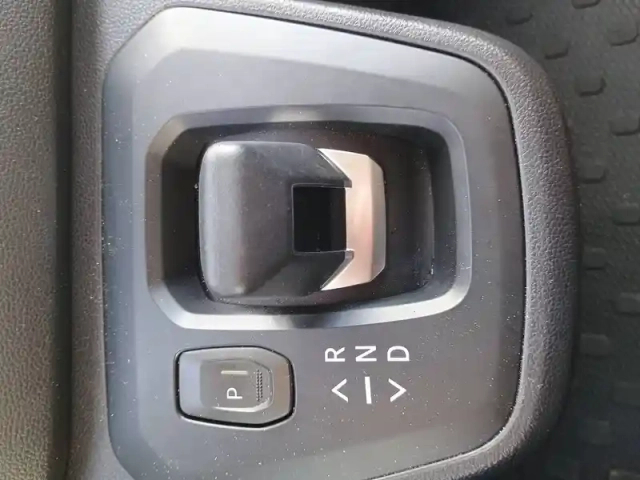 Renault Trafic ca l2h1 3t blue dci 170 auto — photo 3