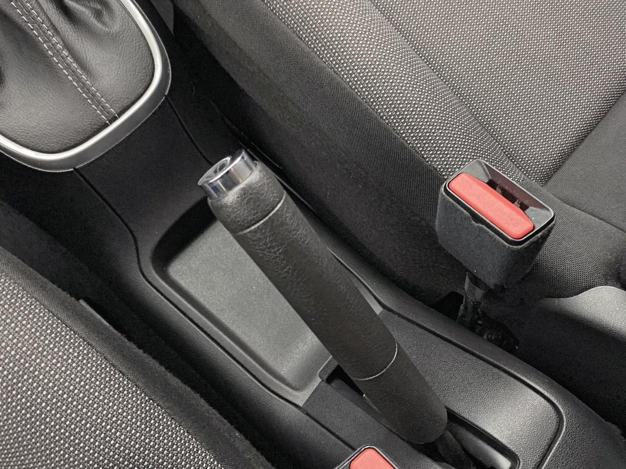 Citroën C3 puretech 110 s&s eat6 shine — photo 21