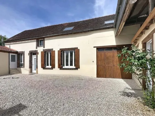 Maison entierement renove