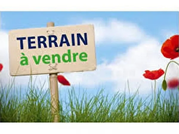 Terrain 900 m²