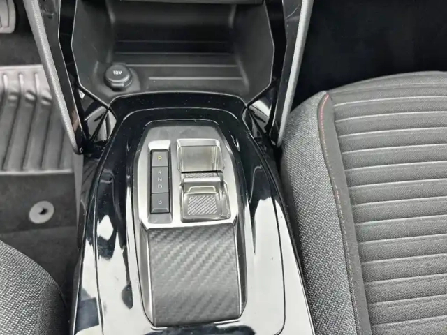 Peugeot 208 electrique 50 kwh 136ch — photo 70