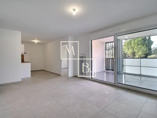 BAILLARGUES, T3 65 m2 avec terrasse et double parking en sou