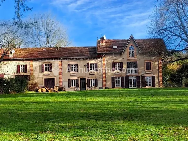 Propriété sur 1,7 ha de terrain + Gîtes