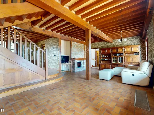 Propriété 10 pièces 254 m²