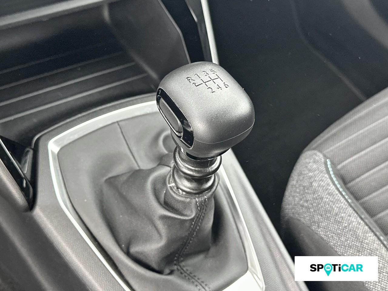 Peugeot 2008 1.2 puretech 100ch s&s style — photo 14