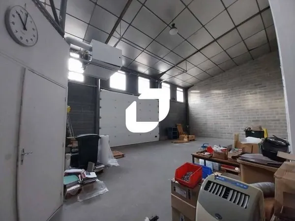 Local d'activité 578 m²