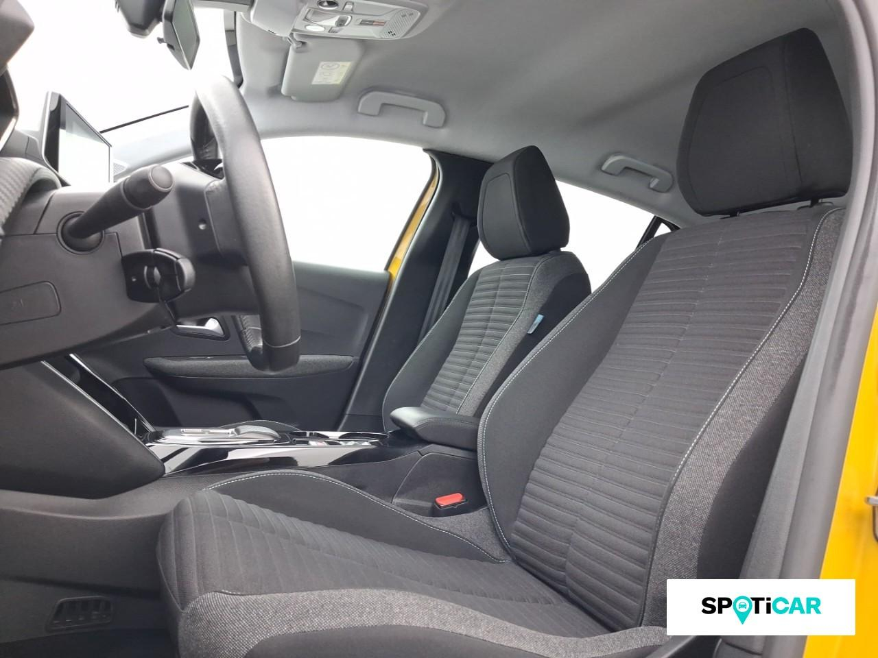 Peugeot 208 e-208 136ch style — photo 9