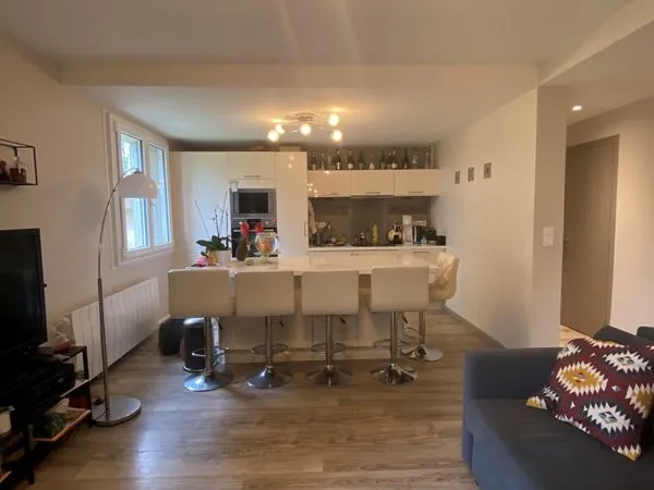 Chambre Fille dans colocation Fille secteur Annecy lac