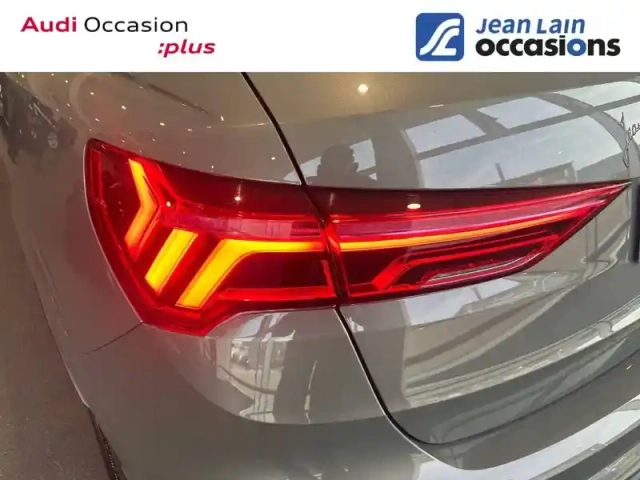 Audi Q3 45 tfsie 245 ch s tronic 6 — photo 21